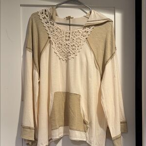 POL Cream and Tan Women's Top with Lace Detail
